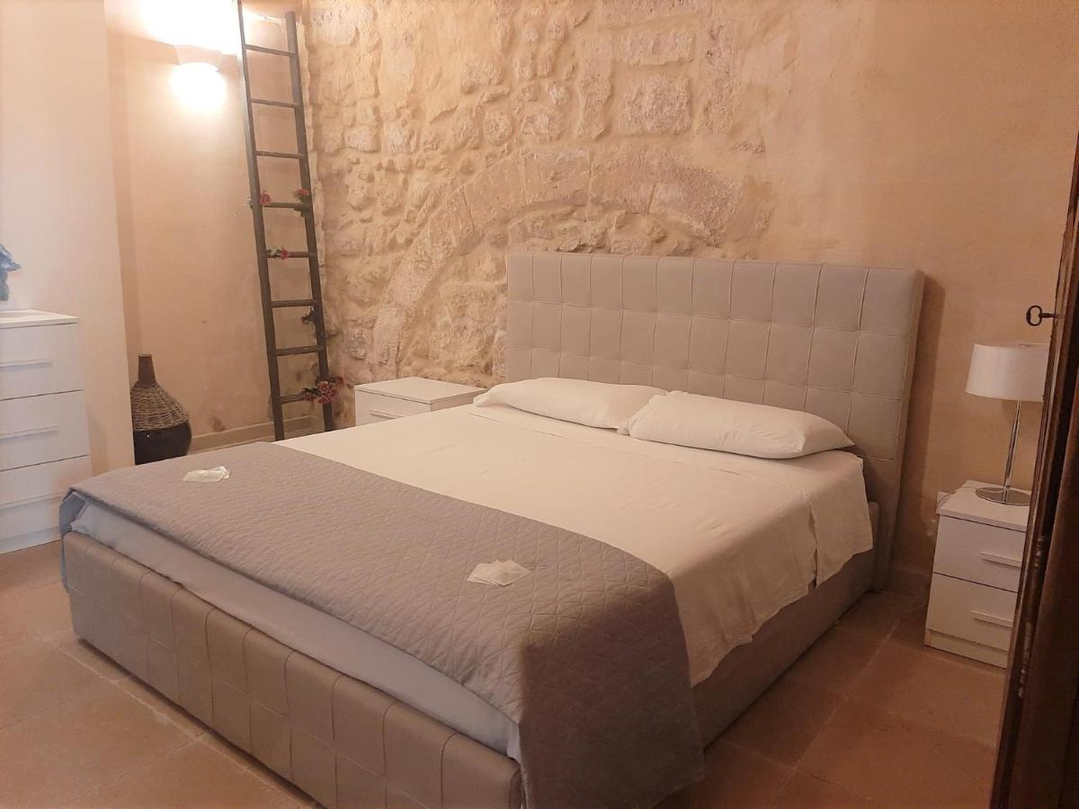 Dimora Salentina Via Scarambone Lecce Apartment Exterior photo