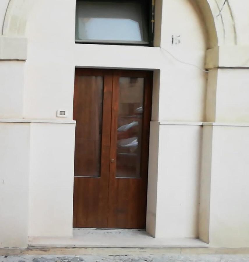 Dimora Salentina Via Scarambone Lecce Apartment Exterior photo